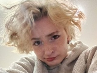 AmyGrok live webcam thumbnail