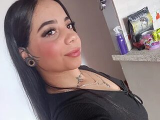 AmyNyx_ live webcam thumbnail