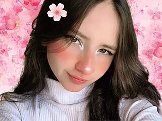 AmyPalacioss live webcam thumbnail