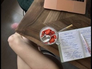 AmyVilvet_ live webcam thumbnail
