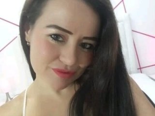 Amy_jones77 live webcam thumbnail
