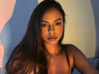 amanda_drawer live webcam thumbnail