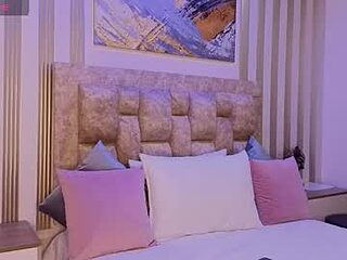 amara_queen_ live webcam thumbnail