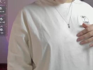 amber_rosewood_ live webcam thumbnail