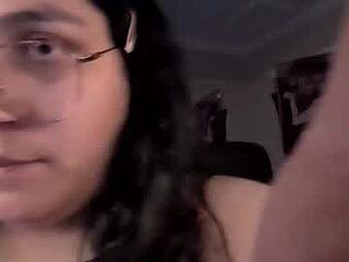 amicia17 live webcam thumbnail