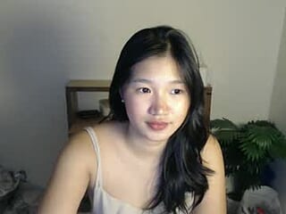 amiekim live webcam thumbnail