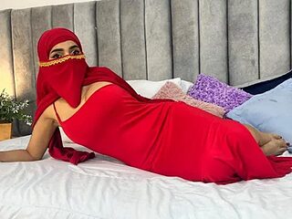 aminaa_ live webcam thumbnail