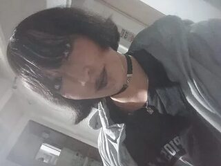 amoremerchmar live webcam thumbnail