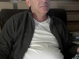 amorlin live webcam thumbnail