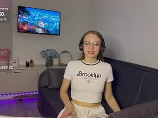 amy_yammy3 live webcam thumbnail