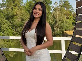 AnahTaylor live webcam thumbnail