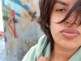 Anamaria-24 live webcam thumbnail