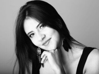 Andrea_19blonde live webcam thumbnail