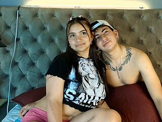 Andres_Valenn live webcam thumbnail
