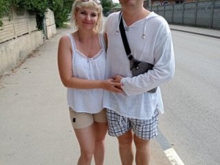 AndrewAnnie live webcam thumbnail