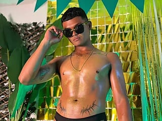 AndrewKenoxx__ live webcam thumbnail