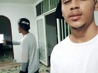 Angel_foxc13 live webcam thumbnail