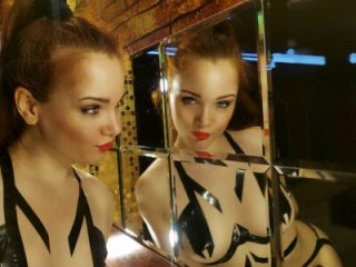 AngelaWhiti live webcam thumbnail