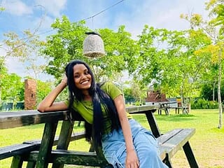 AngelisseRose live webcam thumbnail