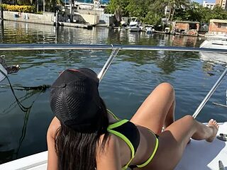 Angels66v live webcam thumbnail
