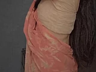 Anjal_hot-00 live webcam thumbnail