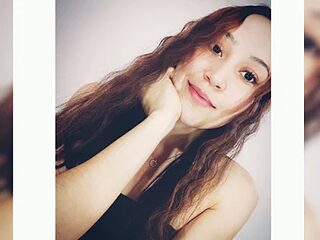 Ann_Lovee live webcam thumbnail