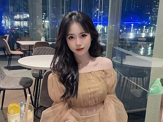 Anna_Ly1 live webcam thumbnail