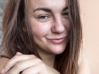 AnnalisaAnna live webcam thumbnail