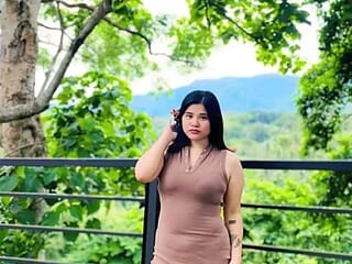 AnnamarieGuttormson live webcam thumbnail