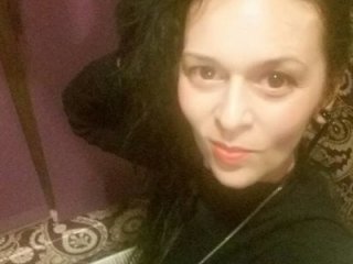AnneQueen live webcam thumbnail