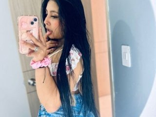 Annie9_ live webcam thumbnail