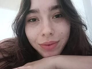 Annisofi000 live webcam thumbnail