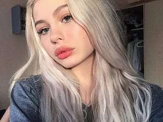 Annnasue live webcam thumbnail