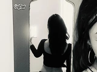 AntonellaCherry__ live webcam thumbnail
