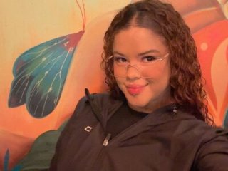 Antonella_03s live webcam thumbnail