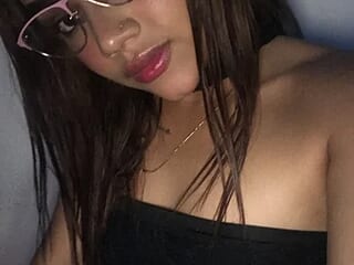 andreacarolina19 live webcam thumbnail