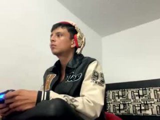 andrewcooper1 live webcam thumbnail