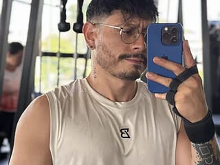 andrewlopezz live webcam thumbnail