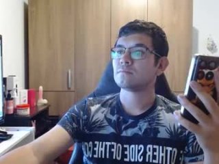 andyisasexmirrage live webcam thumbnail