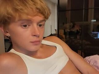 angel_andreww live webcam thumbnail