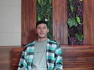 angel_silva_ live webcam thumbnail