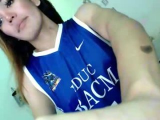 angelic_slutxx live webcam thumbnail