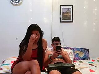 angelinandnini live webcam thumbnail