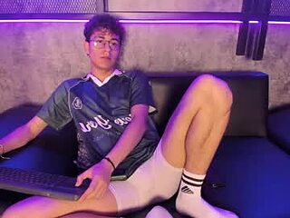 angelobellini live webcam thumbnail