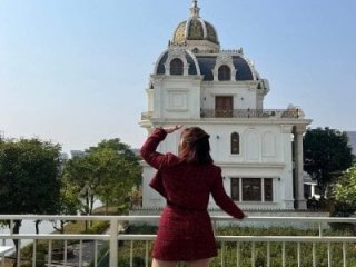 anna-sweet69 live webcam thumbnail