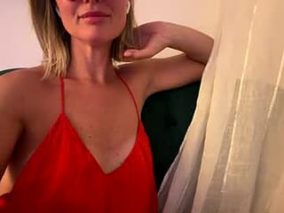 anna_bella99 live webcam thumbnail