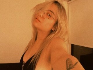 annaxxxb live webcam thumbnail