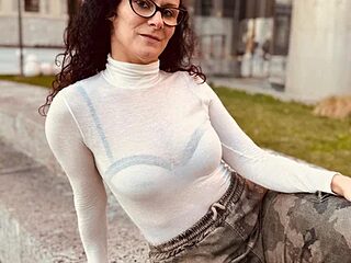 antonella_524 live webcam thumbnail
