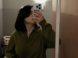 AprilMunoz live webcam thumbnail