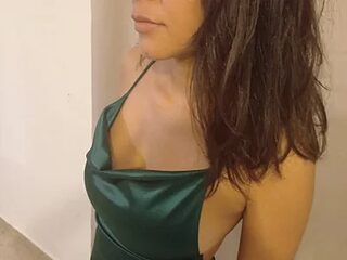 apriilhot live webcam thumbnail